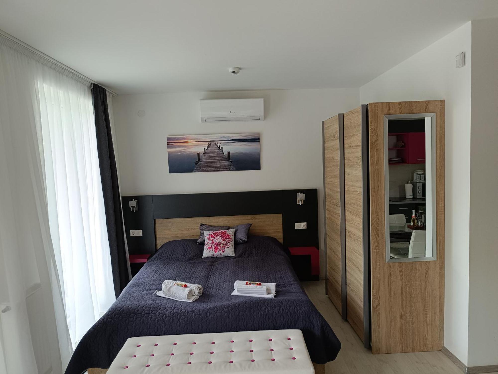 Ujhely Apartmanhaz Siofok Exterior photo